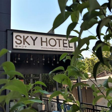 Sky Hotel Prizren Exterior foto